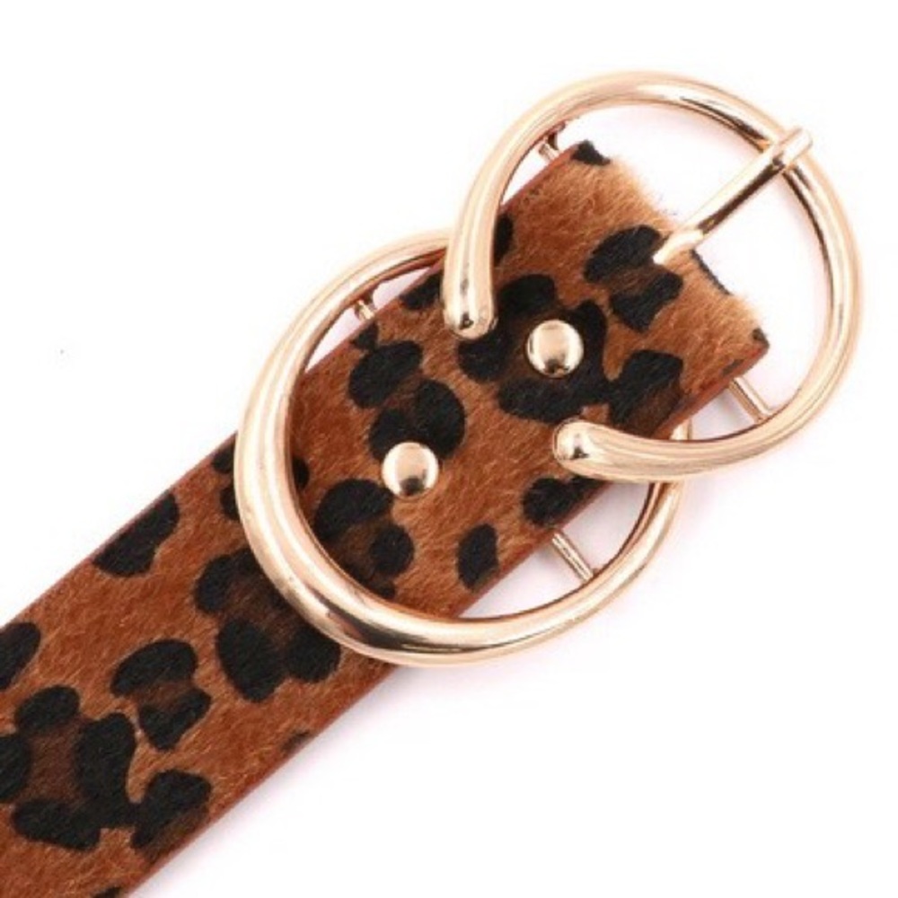 ✨RESTOCKED✨Leopard Print Faux Fur Double C Belt - Picture 6 of 6